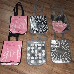 It cosmetics reusable bag